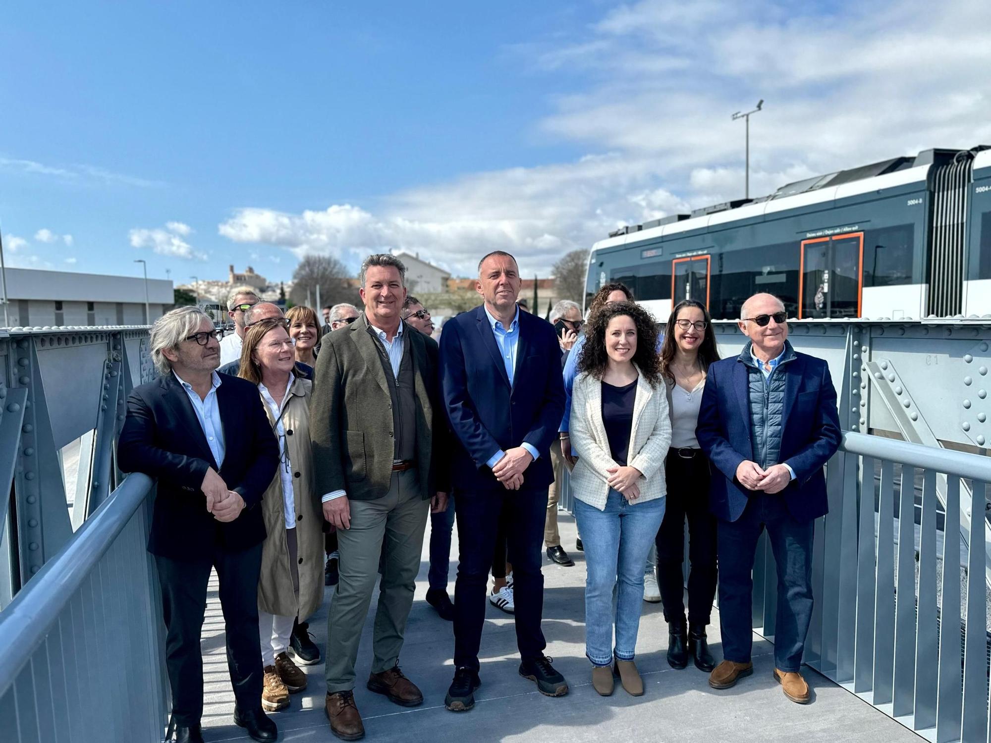 Así es la nueva pasarela peatonal del viaducto sobre el río Algar de Altea