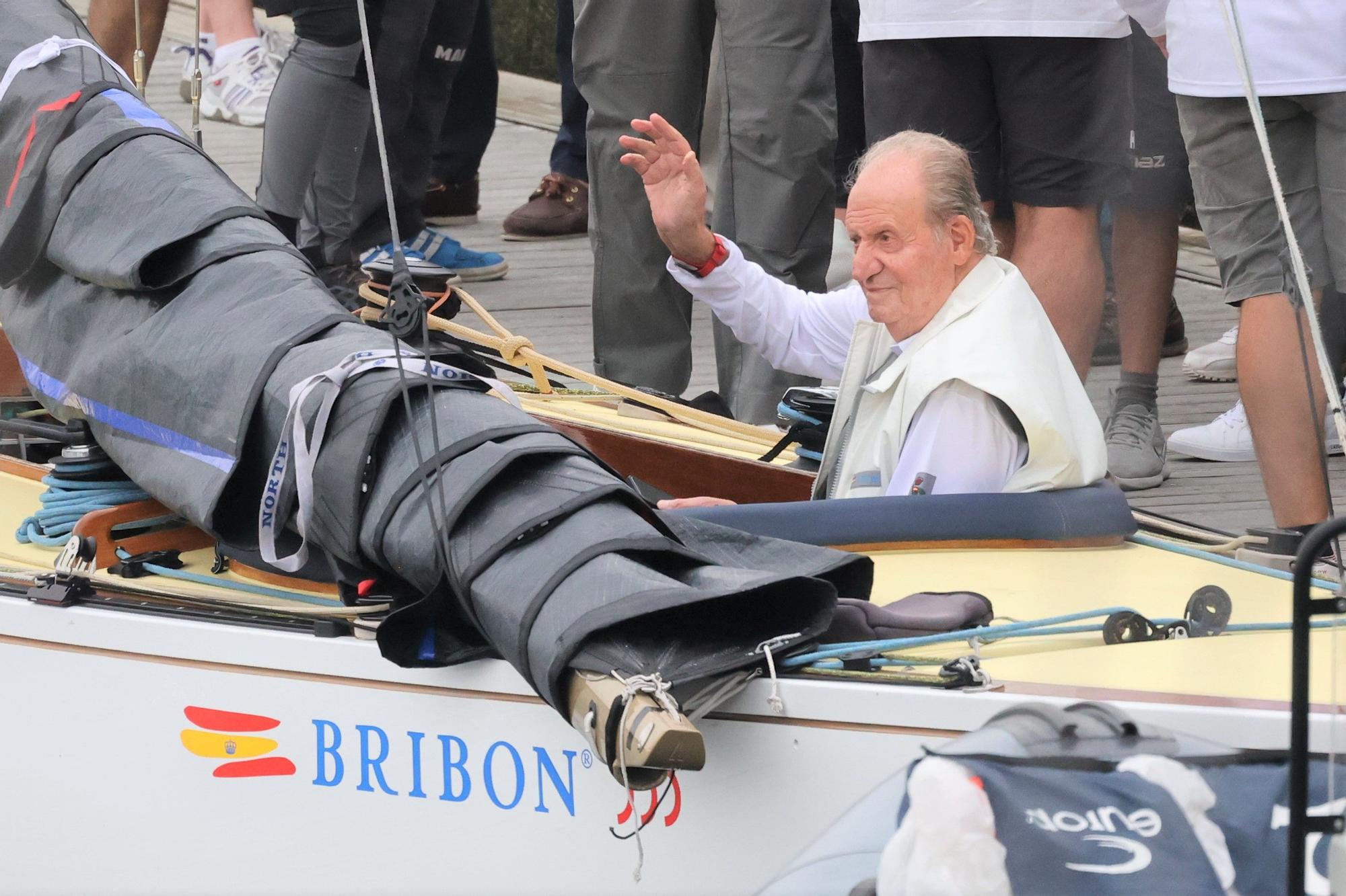 El rey emérito, a la caña del 'Bribón' pero sin viento