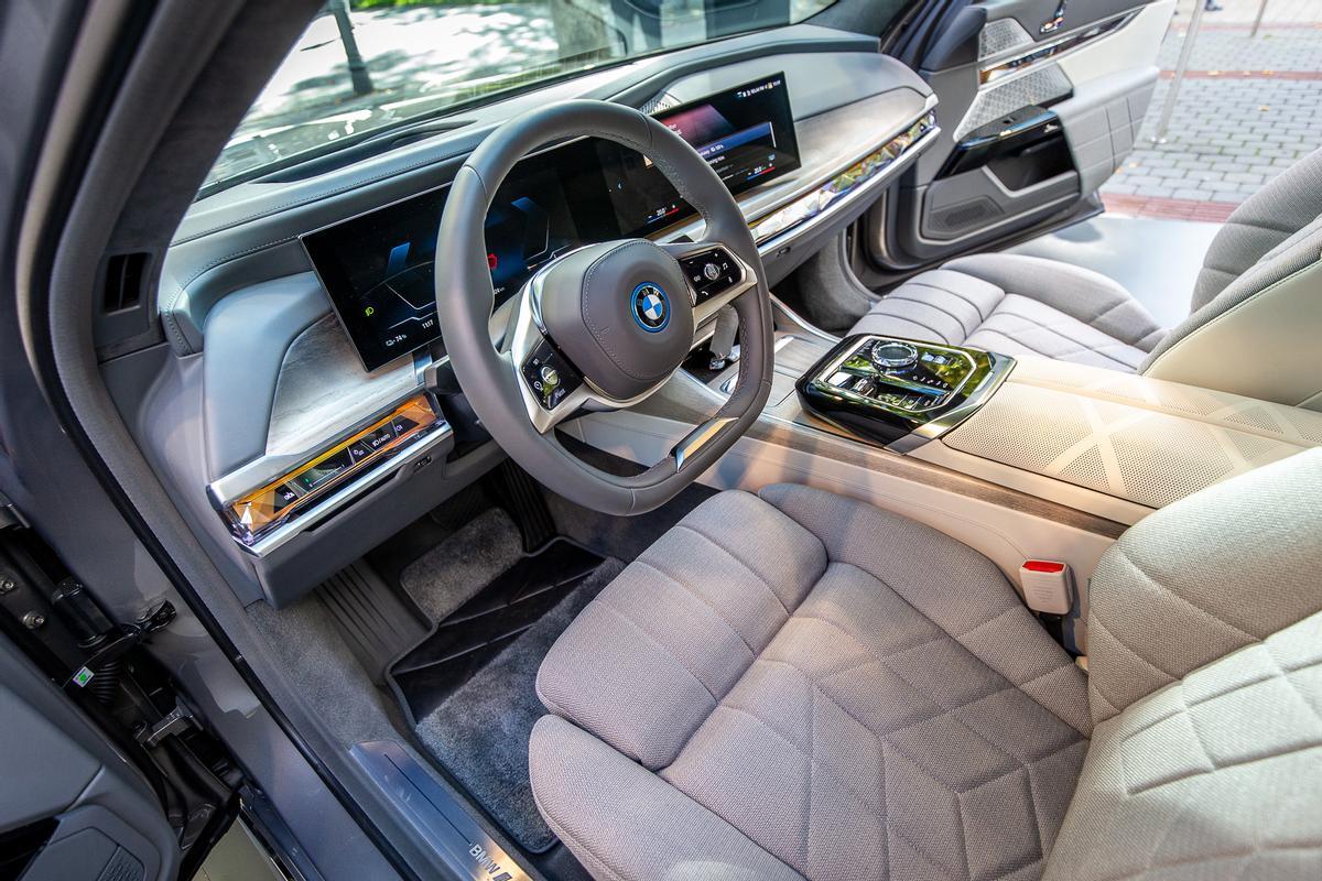 BMW Serie 7 y el primer iDrive.