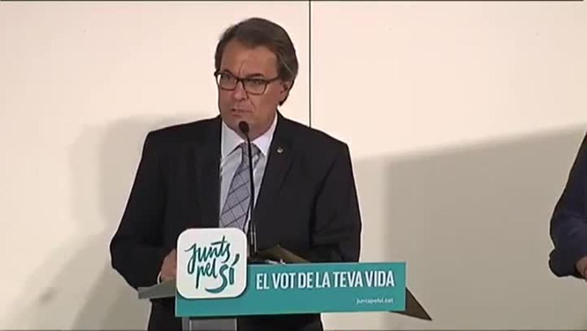 Compareixença d’Artur Mas el 2015 en què va presagiar que els bancs es barallarien per quedar-se a Catalunya.