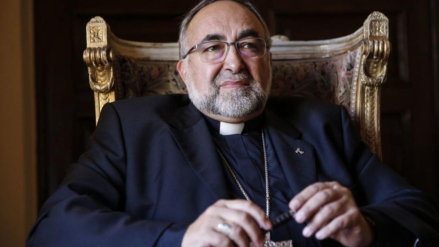 El Arzobispo de Oviedo lamenta la "calculada inmoralidad y la inaceptable ilegalidad" del referéndum catalán