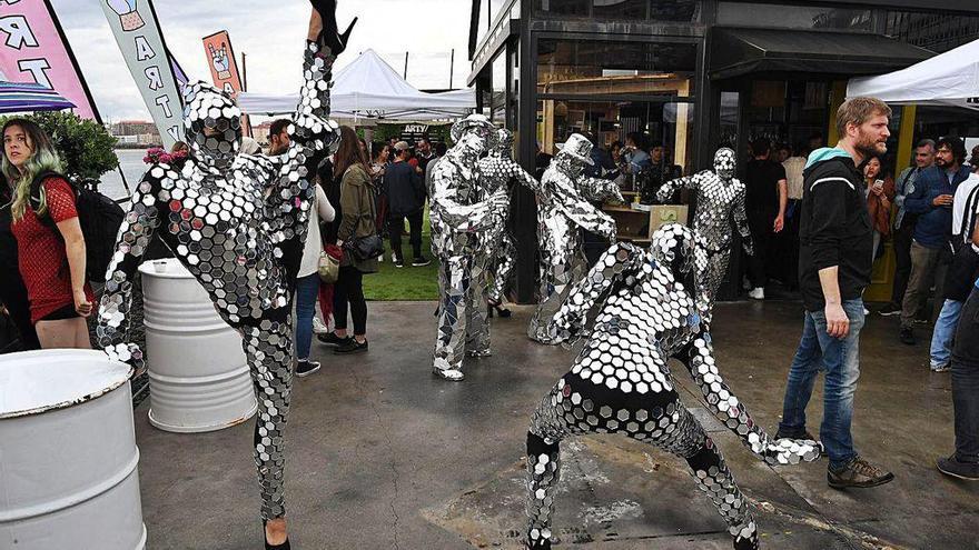 &#039;Performance&#039; en la terraza de la Moon, en 2018.