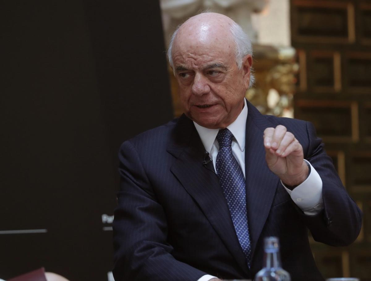 GRAF5126. MADRID, 24/10/2017.- El presidente del BBVA, Francisco González, pronuncia la conferencia Oportunidades en el Mundo Global en el marco de una jornada sobre el futuro de España organizada por la revista Forbes, hoy en Madrid. EFE/Zipi GRAF5126. MADRID, 24/10/2017.- El presidente del BBVA, Francisco González, pronuncia la conferencia Oportunidades en el Mundo Global en el marco de una jornada sobre el futuro de España organizada por la revista Forbes, hoy en Madrid. EFE/Zipi