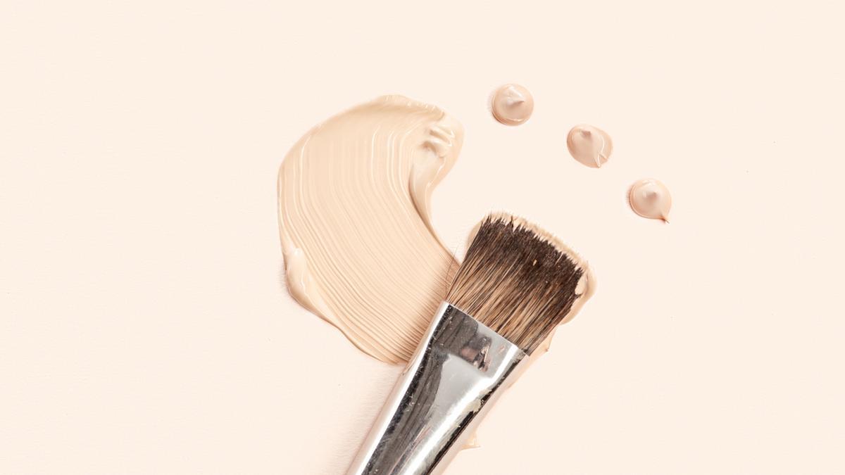 Brochas para la base de maquillaje: la clave para un cutis impecable y natural