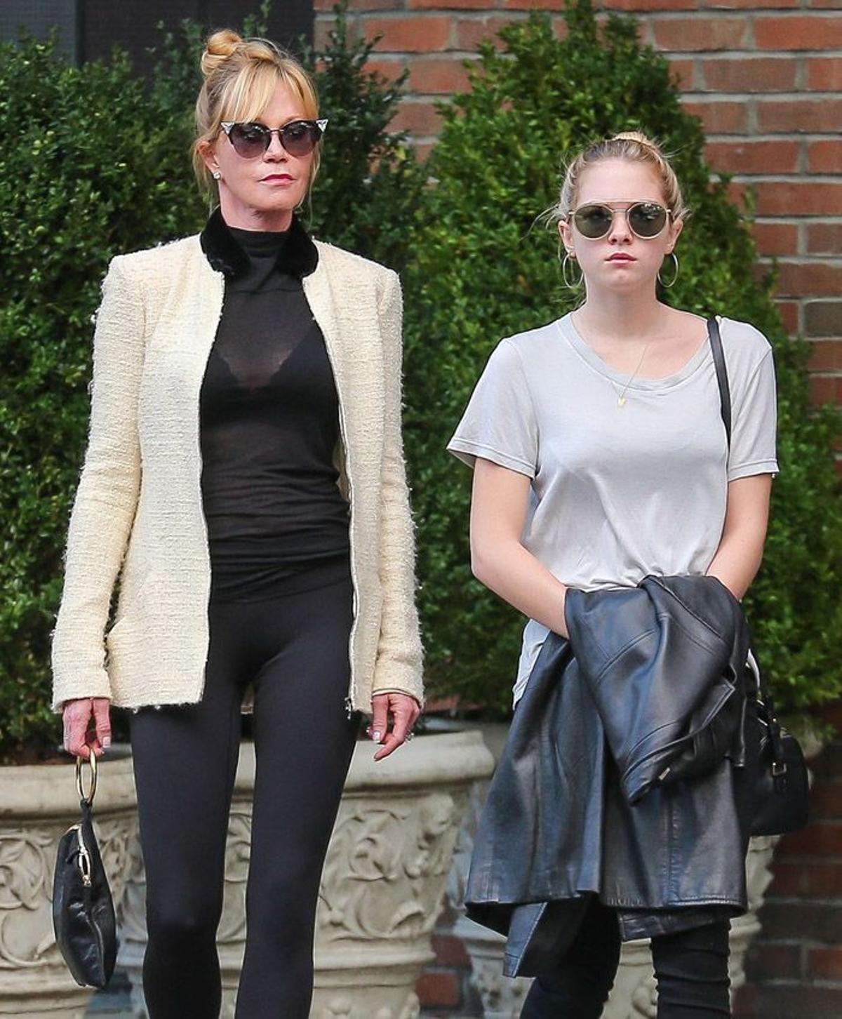 Melanie Griffith y Stella Banderas, parecidos muy razonables