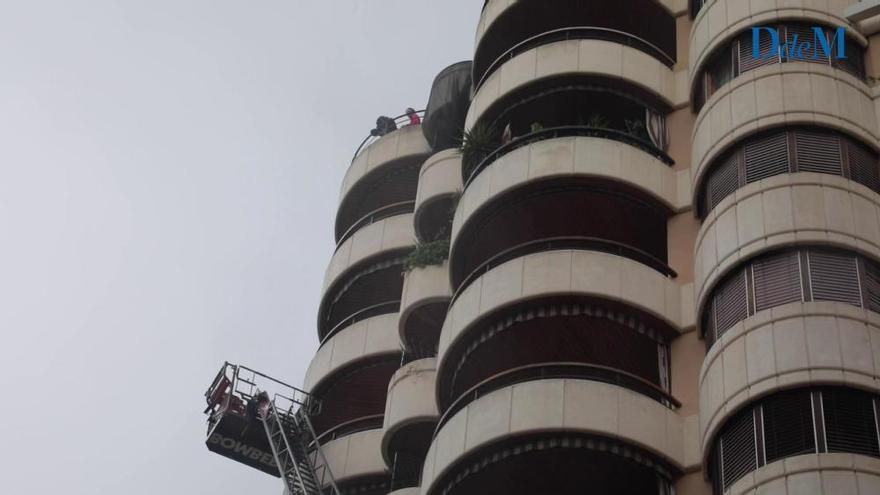 El incendio en un edificio de la calle Aragón de Palma deja 8 intoxicados por humo