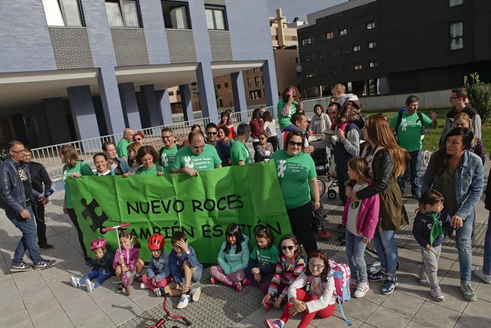 Marcha para reivindicar un centro de salud en Nuevo Roces