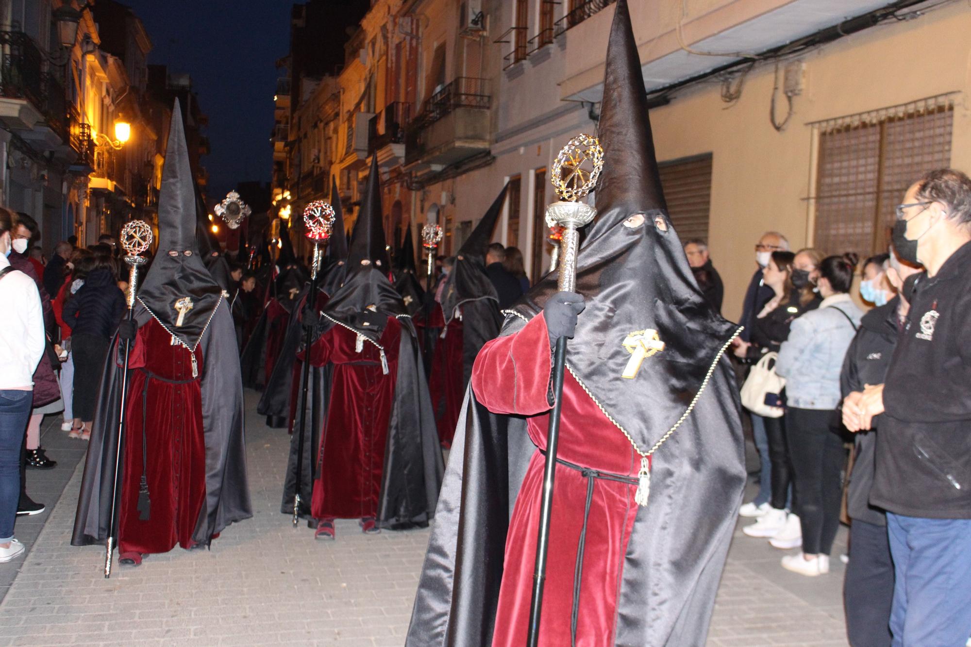 Sábado de Pasión. Debajo de la imagen, la fe del costalero