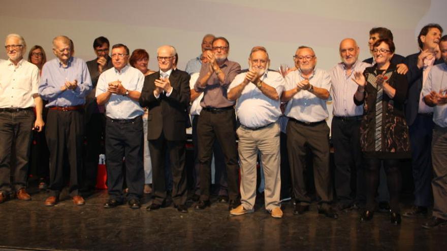 El PSC homenatja els militants històrics en la festa del 40 anys el partit a la regió central