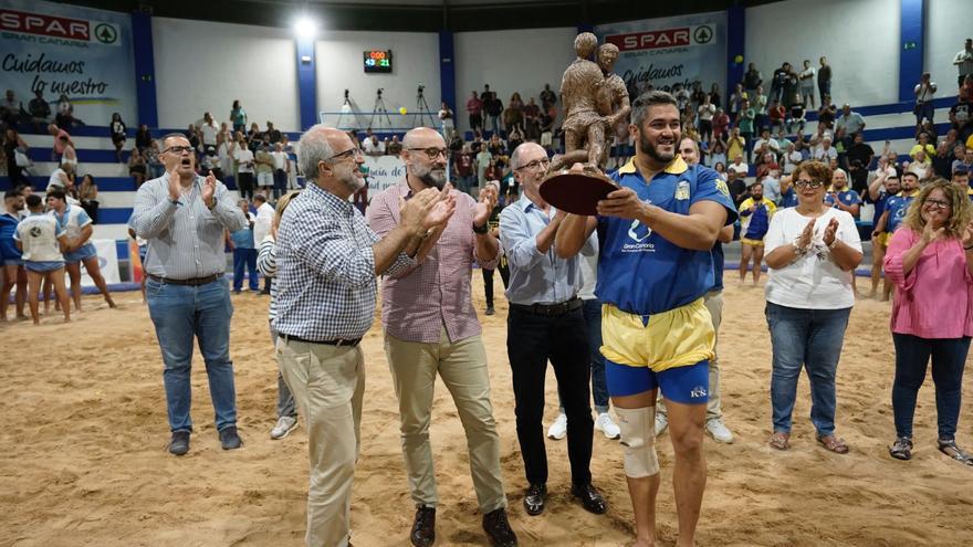 Final del Torneo DIELCA de Lucha Corrida