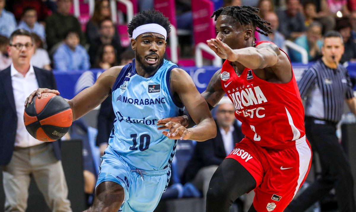 James Harding supera a Iroegbu, del Bàsquet Girona