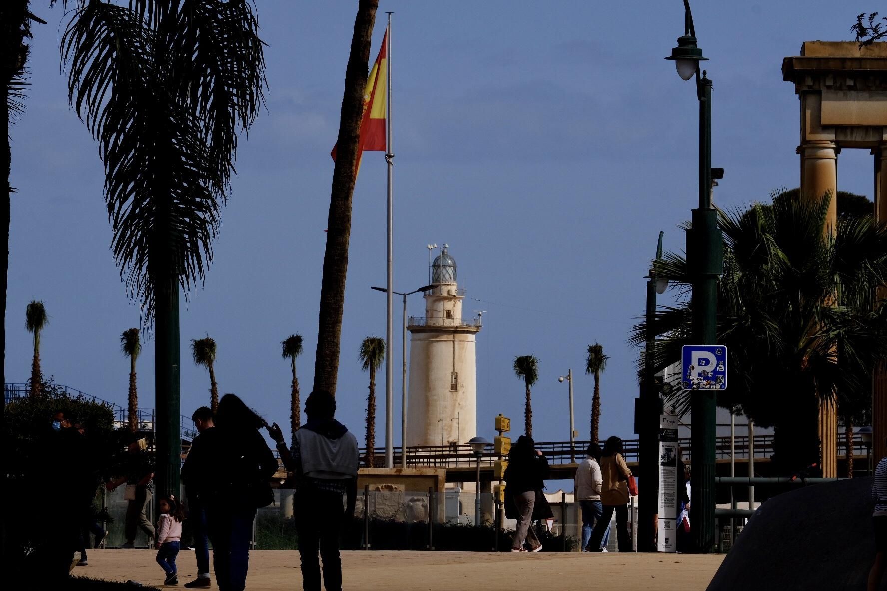 Este sábado, el barro seguía cubriendo calles y edificios de la capital