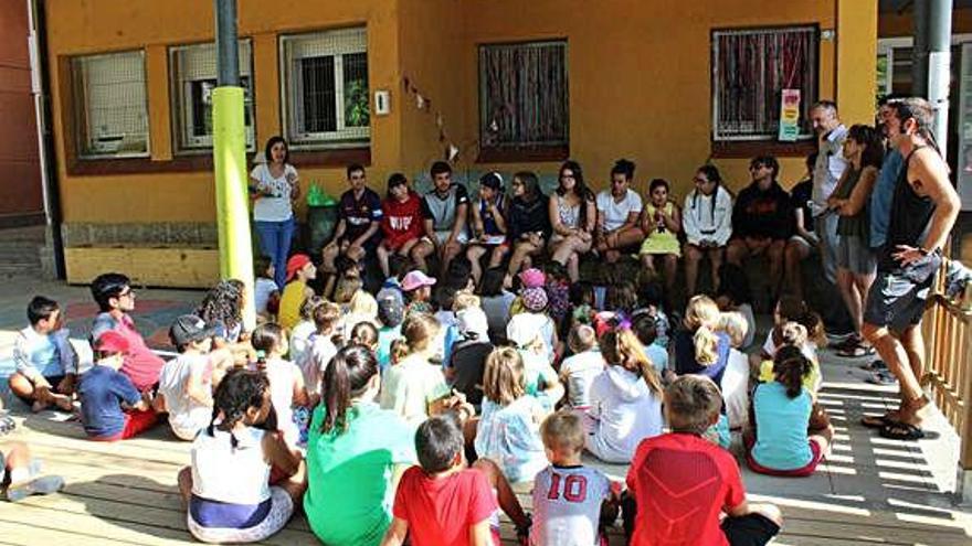 El govern de la Seu visita els infants del Casal d&#039;Estiu