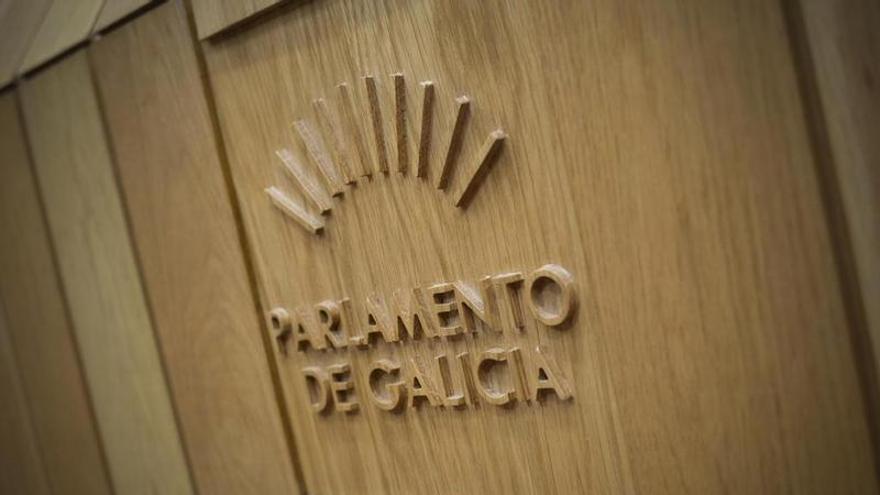 El Parlamento de Galicia entregará su medalla a las diputadas que fueron a la IV Conferencia Mundial de la Mujer en Beijing