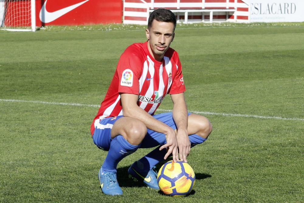 Presentación de Hernán Santana como nuevo jugador del Sporting