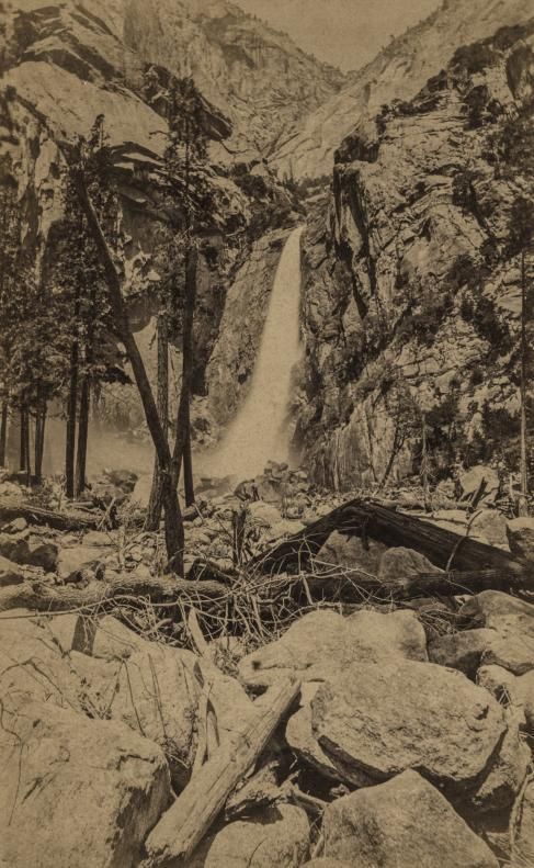 Imaxen del valle de Yosemite nesa mesma dómina.