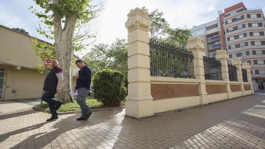 Los vecinos del distrito centro proponen como inversión estrella amurallar el parque Ribalta