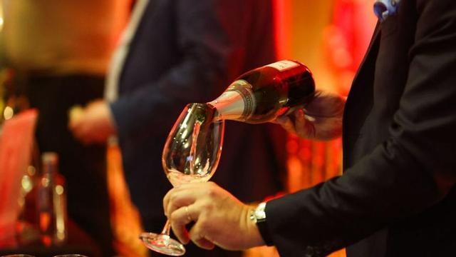 El Salón Grandes Viñadores se celebró en el Teatro Pereyra bajo el lema ‘Descubre el arte del vino en un teatro histórico’. | | TONI ESCOBAR