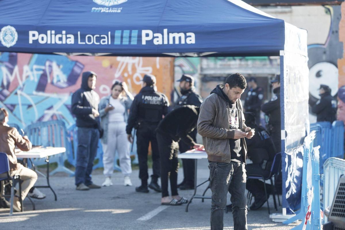 Amplio dispositivo policial en la antigua cárcel de Palma