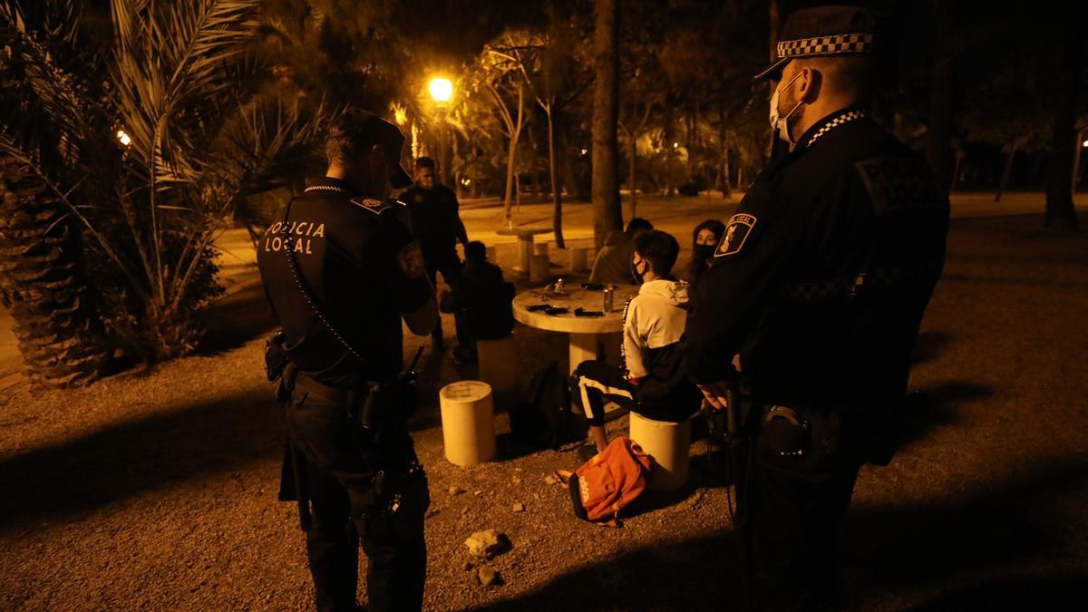 Identificaciones en un parque de Elche