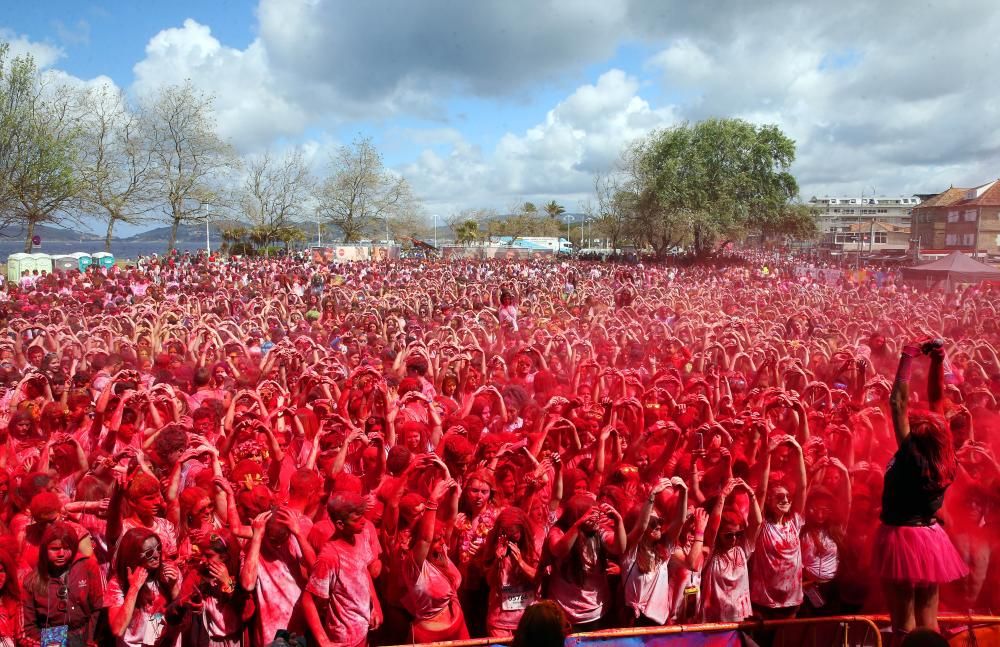 La Holi Life tiñe Vigo con toneladas de color