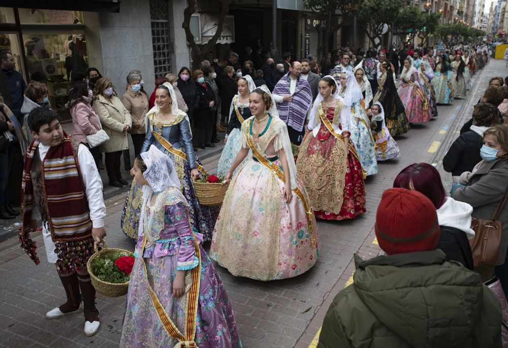 Las imágenes de la ofrenda en Sagunt.