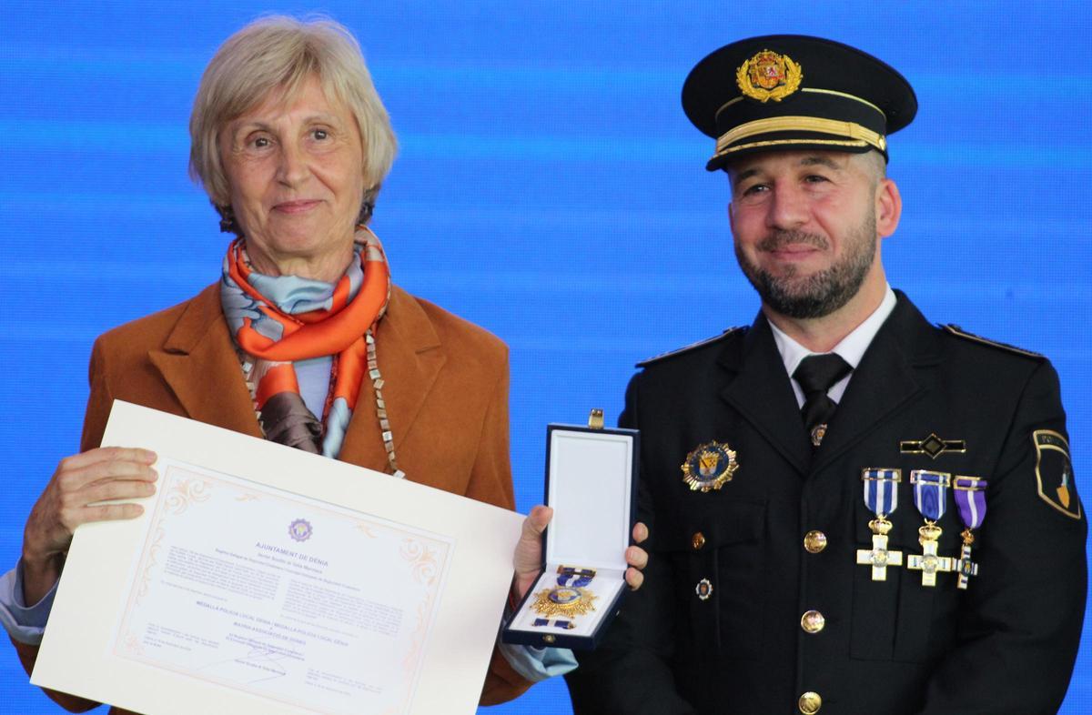 Ha recogido la distinción a Matria su presidenta, Mari Huertas