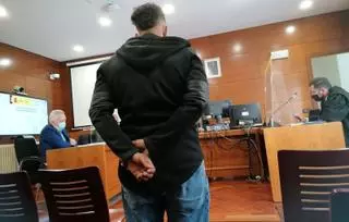 Seis meses de cárcel para un conductor ebrio que se lio a cabezazos contra dos policías en Zamora