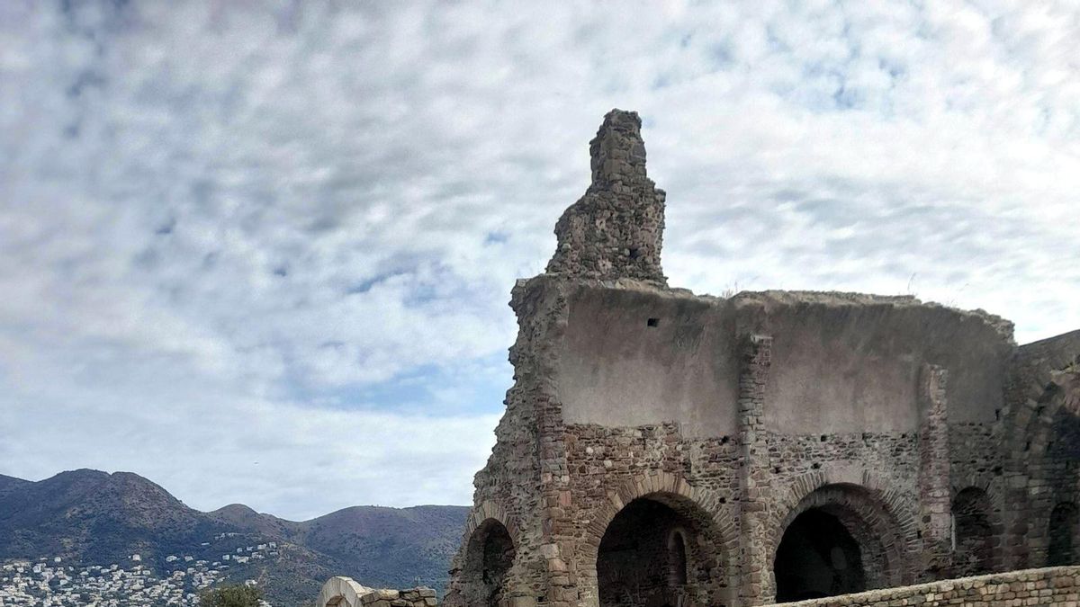 Excavacions a la Ciutadella de Roses