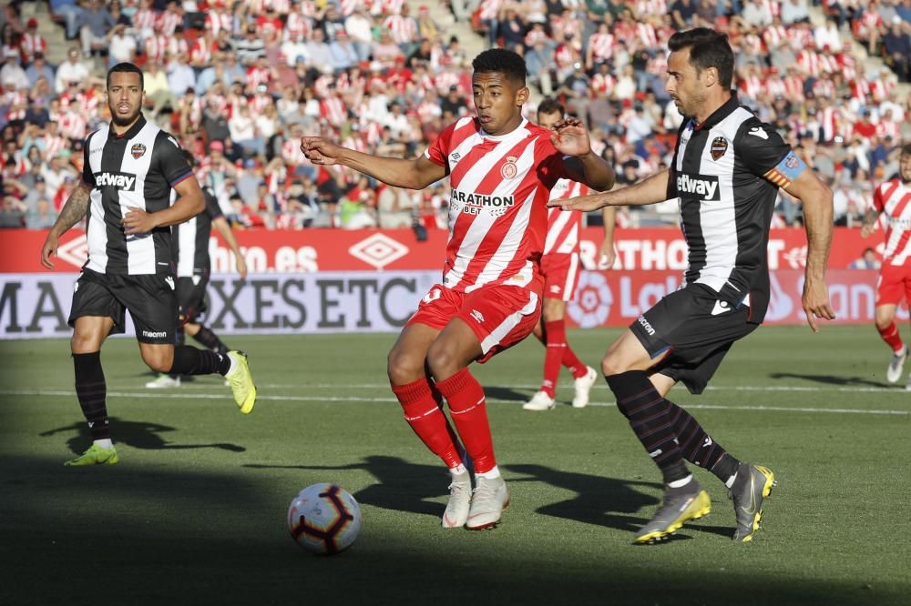 Les imatges del Girona - Llevant (1-2)