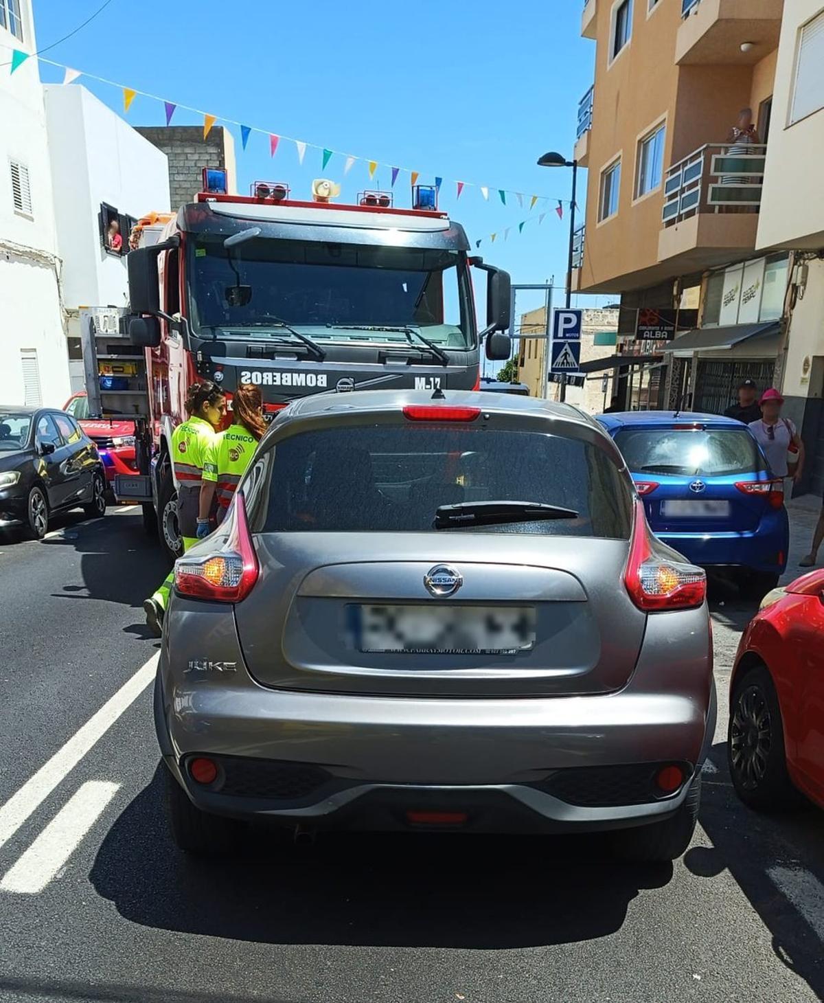 Los efectivos de emergencia en el lugar del accidente.