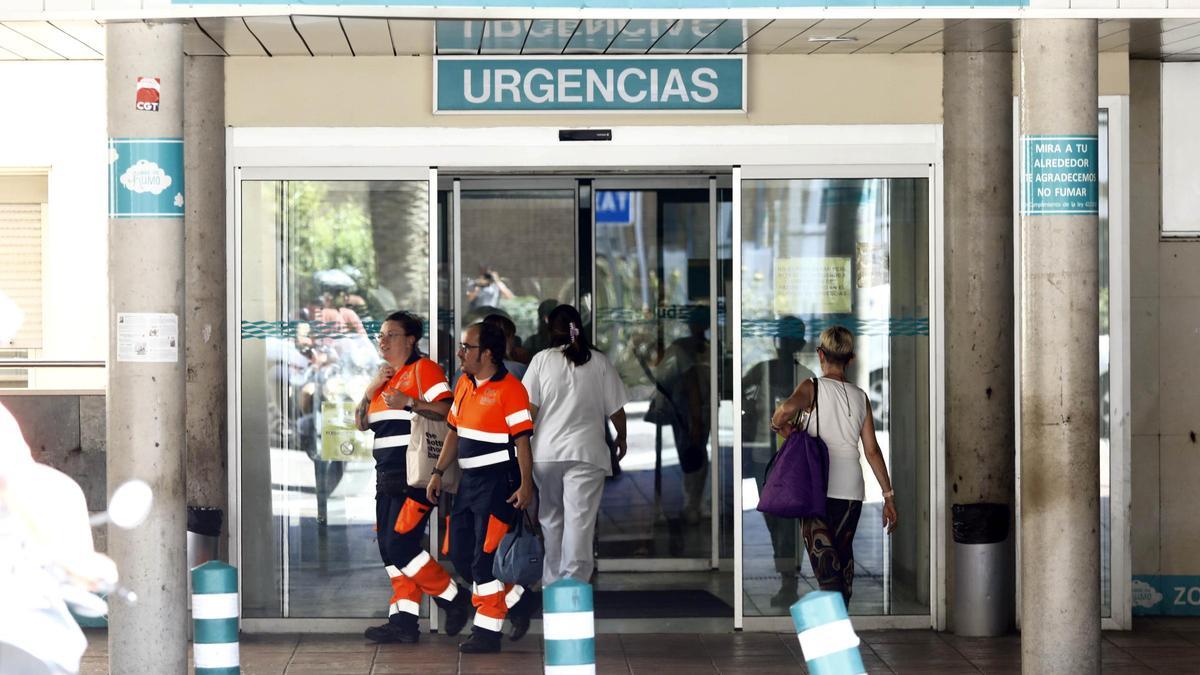 Puerta de Urgencias del Hospital Miguel Servet de Zaragoza.