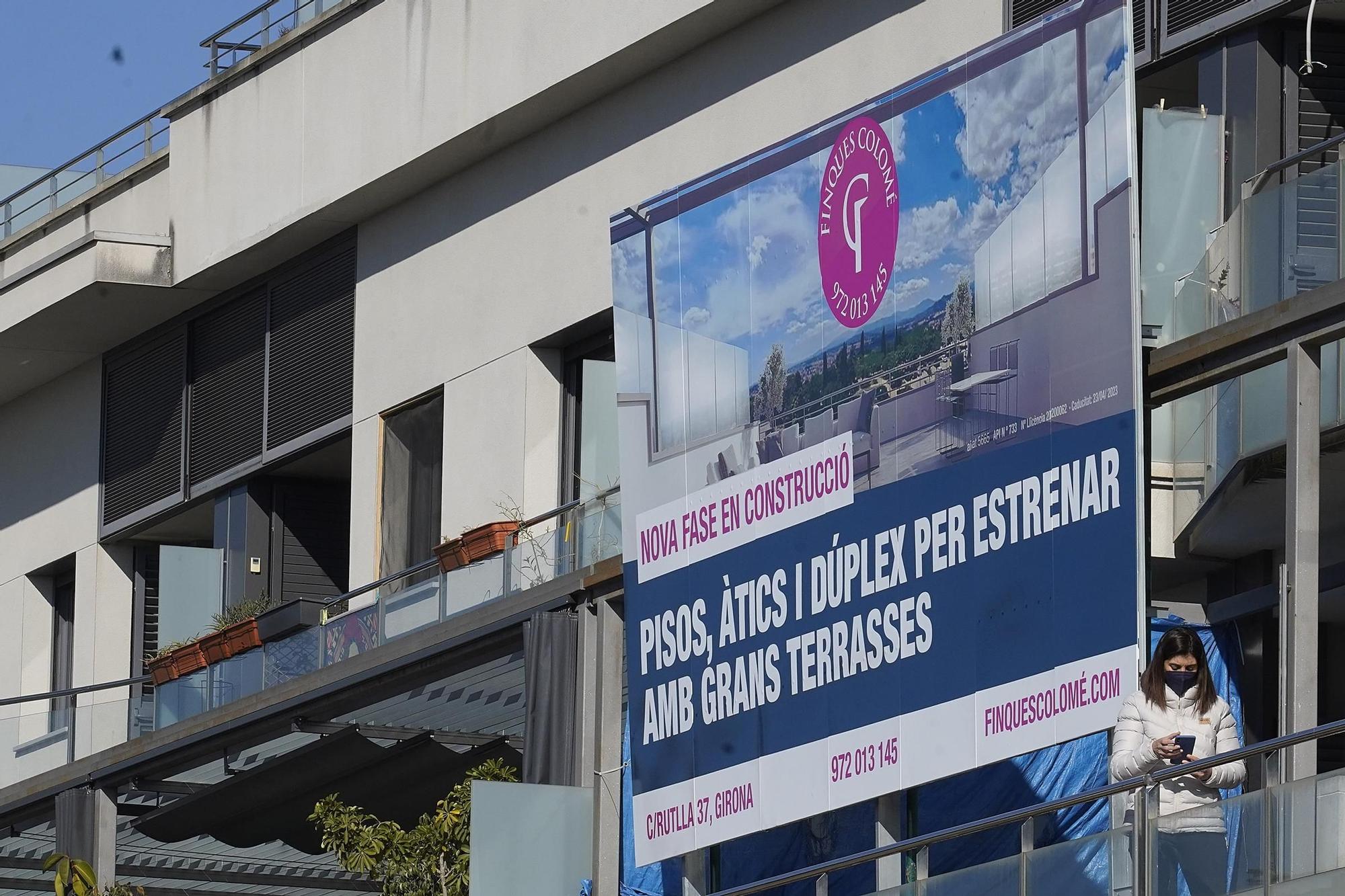 Consumen la substitució, i el trasllat, de l’antena de Montjuïc