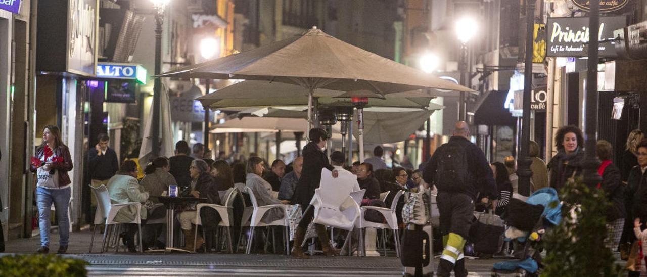 El lío de los veladores