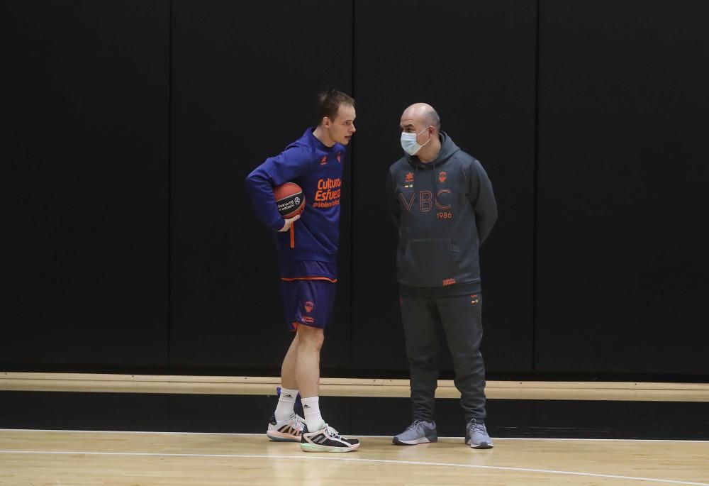 Ponsarnau, su paso por Valencia Basket en imágenes