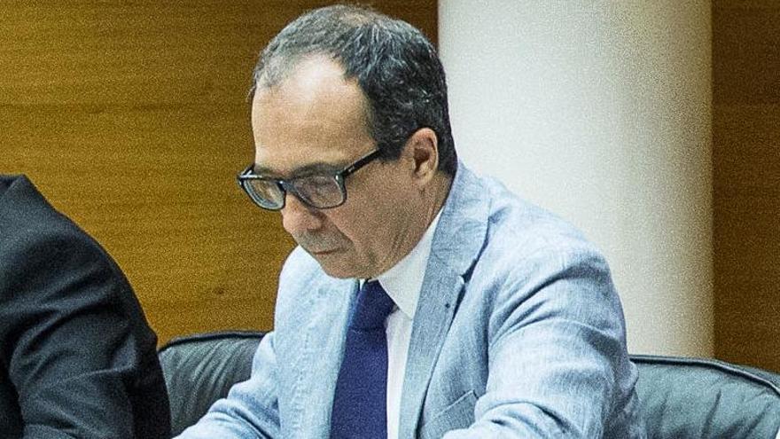 El PSPV propone a un letrado de las Corts para presidir RTVV