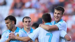 El Real Zaragoza supera la cuarta prueba en Tarragona, pero se queda sin centrales (1-2)