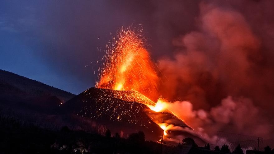 Nuevas imágenes de los ríos de lava en La Palma