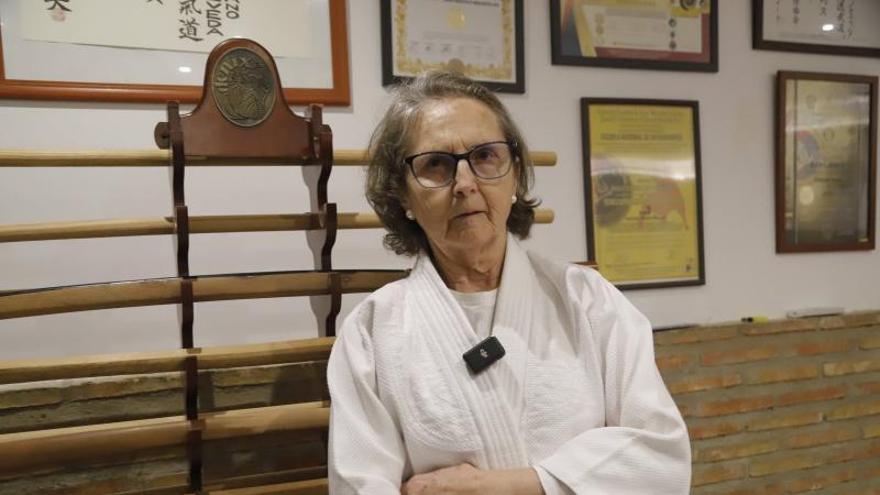 La cordobesa María Dolores Galán, paciente modelo de párkinson, combina fármacos y taichí para mejorar su calidad de vida