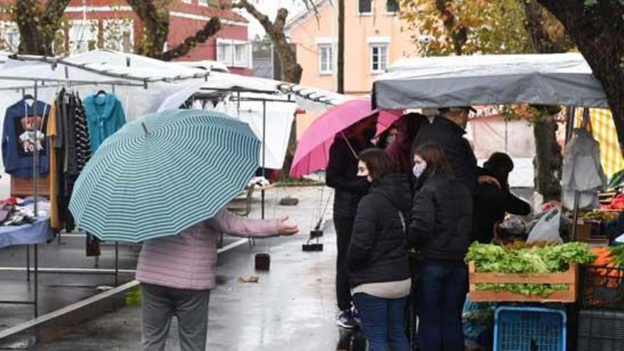 La Xunta endurece las restricciones en A Laracha y Vilalba y las rebaja en O Carballiño