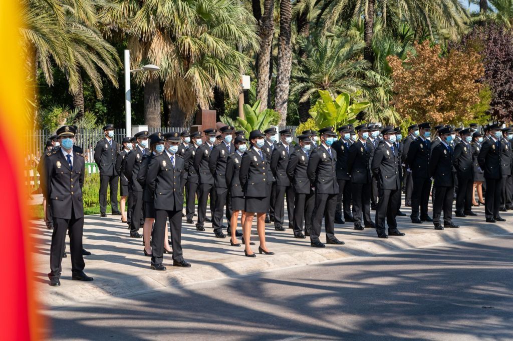 Así fue el acto de jura de 205 nuevos agentes de la Policía Nacional en Elche