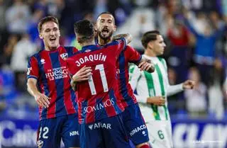 El resumen del SD Huesca 4 - 1 Córdoba CF de la jornada 6 de LaLiga Hypermotion