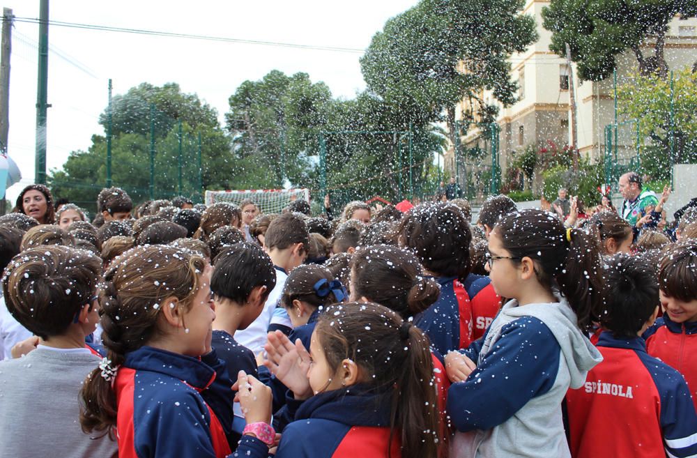 Los Reyes Magos visitan el colegio de Las Esclavas