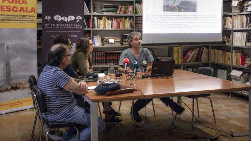 La mesa de análisis se celebró en Estudi General Lul·lià.