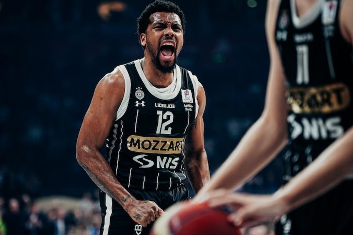 Sterling Brown también podría acabar fuera del Partizan, en una 'limpieza' de estadounidenses