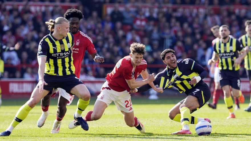 El Forest complica más el futuro del Manchester City