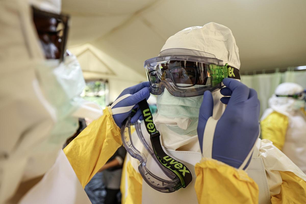 Médicos Sin Fronteras entrena a sus equipos en Nairobi ante el riesgo de ébola en la República Democrática del Congo Médicos Sin Fronteras entrena a sus equipos en Nairobi ante el riesgo de ébola en la República Democrática del Congo