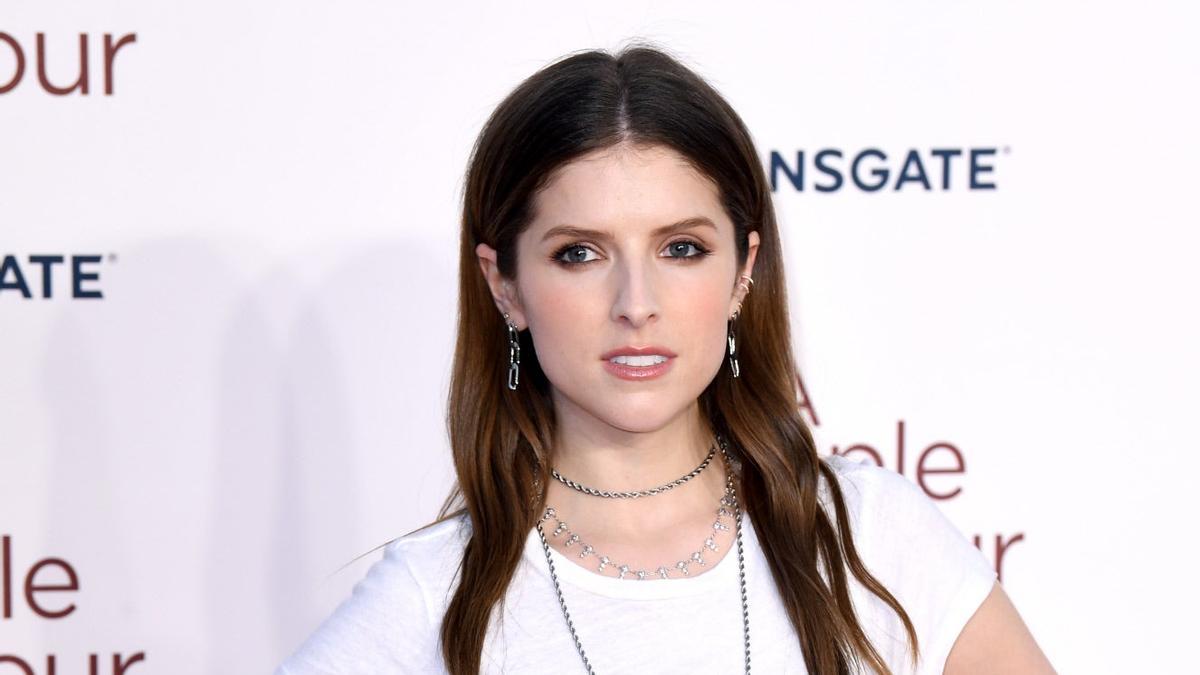 Anna Kendrick sorprende en la presentación de su nueva película