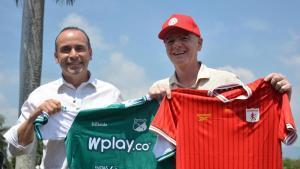 Infantino visita escuelas de fútbol de Cali.