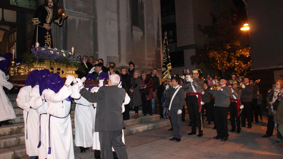 La salida de la talla del Nazareno, en una edición precedente.